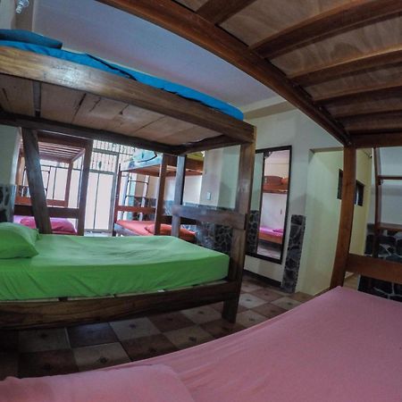 Hostel De Haan Jacó Buitenkant foto